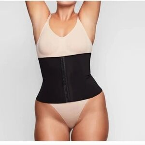 Black Waist Cincher by [Skims]